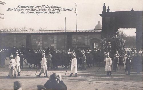 Trauerzug zur Beisetzung. Der Wagen mit der Seiche Sr. Königl. Hoheit des Prinzregenten Luitpold.