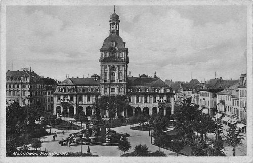 Mannheim, Paradeplatz