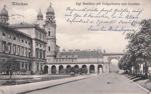 München Kgl. Residenz mit Hofgartentor und Arcaden