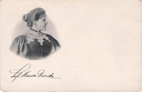 Portrait junge Dame mit Hochsteckfrisur