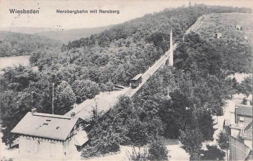 Wiesbaden Nerobergbahn mit Neroberg