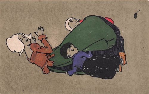 AK Niederländerin mit zwei Kindern erschreckt sich vor einer Maus