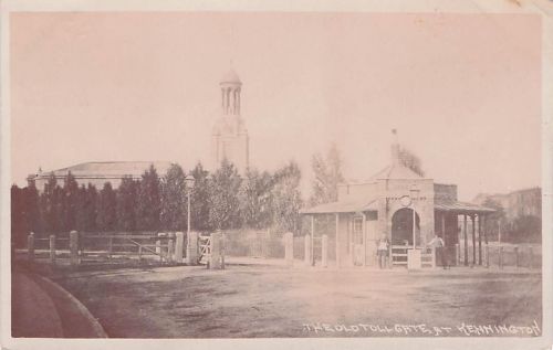 THE OLD TOLL GATE KENNINGTON LAMBETH LONDON VINTAGE RP POSTCARD