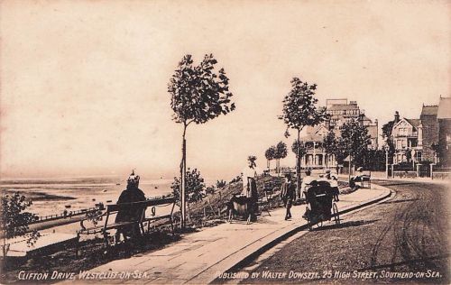 CLIFTON DRIVE, WESTCLIFF-ON-SEA HOTE UBLISHED BY WALTER DOWSETT, 25 HIGH