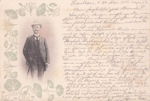 Deutsche Reichspost. Postkarte. Mannes in Anzug und Hut zu sehen