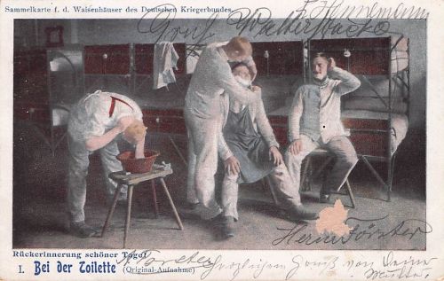 AK Soldaten beim Friseur bei der Toilette