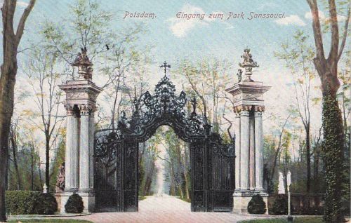 Potsdam, Eingang zum Park von Sanssouci