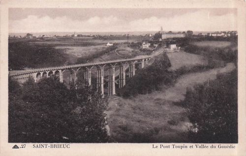 Ansichtskarte / Postkarte Saint Brieuc Côtes d Armor, Toupin-Viadukt
