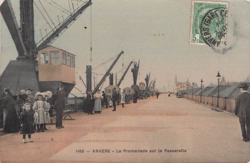 Ak Antwerpen Antwerpen Flandern, Der Spaziergang auf der Fußgängerbrücke