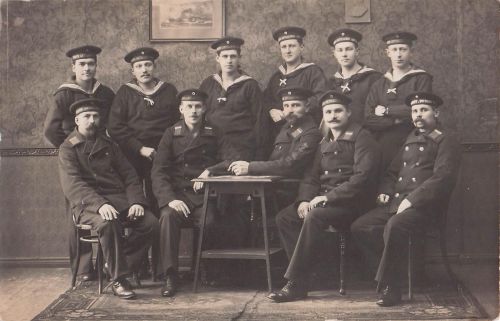 Militär Foto AK K. Kriegsmarine 1. WK 1915 Matrosen S.M.S. Kaiserin