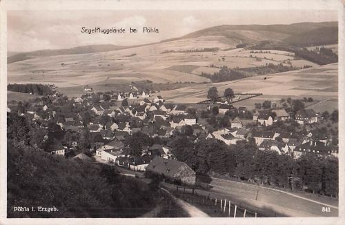 Ak Pöhla Schwarzenberg im Erzgebirge, Totale, Segelfluggelände