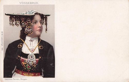 AK Vossebrud, norwegische Frau in Tracht