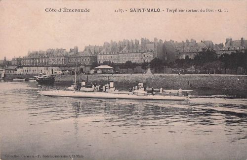 Côte d'Émeraude 4487. SAINT-MALO. Torpilleur sortant du Port G. F.
