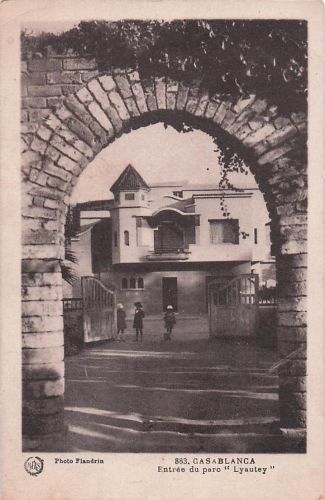 Photo Flandrin 883. CASABLANCA Entrée du parc "Lyautey"