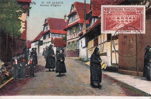 16 EN ALSACE Retour d'Eglise