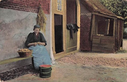Ak Laren Nordholland Niederlande, Bäuerin beim Kartoffeln schälen