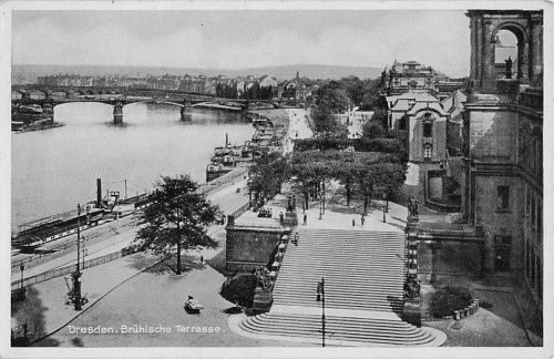 Dresden. Brühlsche Terrasse.