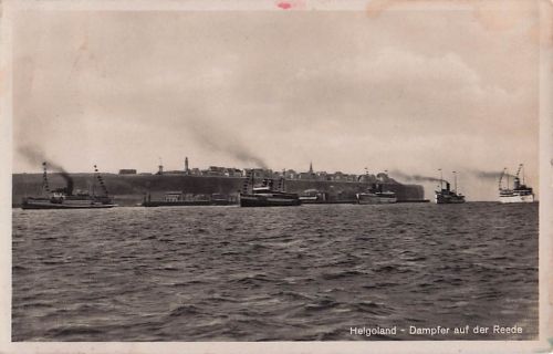 Helgoland Dampfer auf der Reede