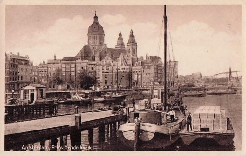 Amsterdam, Prins Hendrikkade.