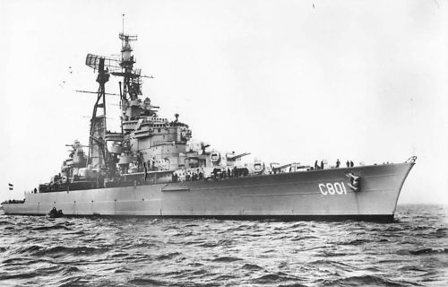Ak Niederländisches Kriegsschiff, Hr. Ms. De Ruyter, C801, Kreuzer