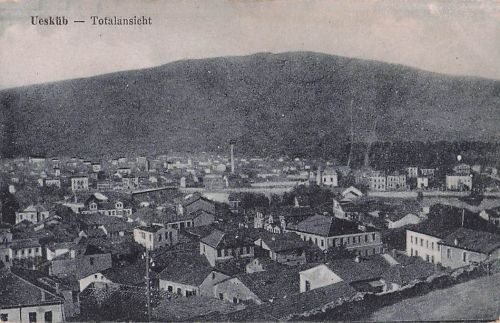 Ansichtskarte Skoplje / Ueskueb, Stadtansicht von weitem