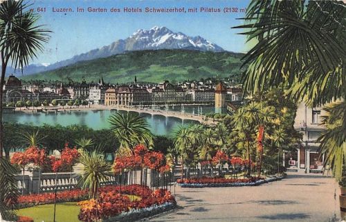 w 641 Luzern. Im Garten des Hotels Schweizerhof, mit Pilatus (2132 m)