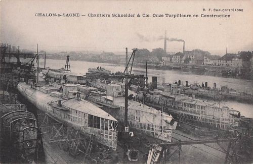 Chalon-sur-Saône. Chantiers de MM SCHNEIDER et Cie Torpilleurs en construction. -