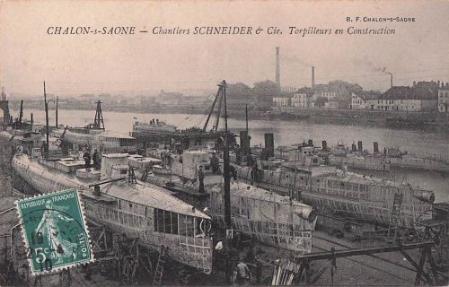 Chalon-sur-Saône. Chantiers de MM SCHNEIDER et Cie Torpilleurs en construction. -