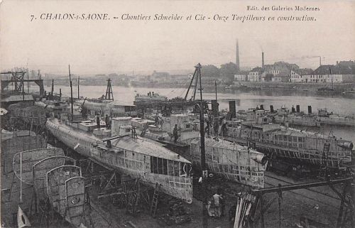 Chalon-sur-Saône. Chantiers de MM SCHNEIDER et Cie Torpilleurs en construction. -