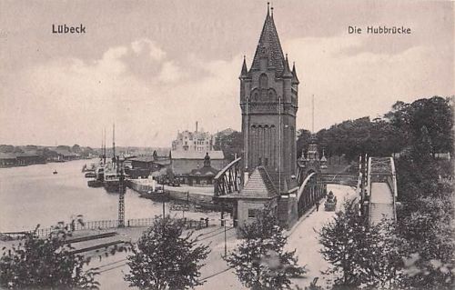 Lübeck - die Hubbrücke