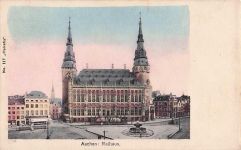 AK Aachen, Rathaus mit Straßenpartie