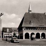 Freudenstadt - Gedenksäule und Stadthaus