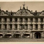 Würzburg - Haus zum Falken