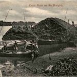 Grass Boats on the Hooghly - Indien