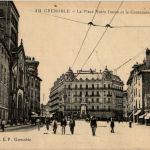 Grenoble - La Place Notre Dame