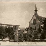 Belzig - Eingang zum Sanatorium mit Kirche