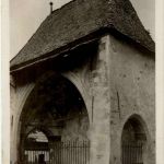 Maria-Saal, Pestkreuz mit Fresken vom Jahre 1523