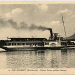 Lac d Annecy - Bateau France quittant Annecy