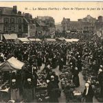 Le Mans - La Place l Eperon un jour de Marche
