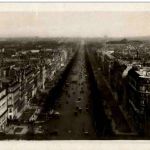 Paris - L Avenue des Champs Elysees
