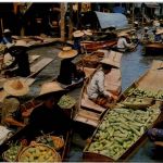 Dhonburi - Wad Sai Floating Market