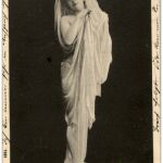 Frau in Schleier