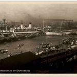 Hamburg - Monteschiff an der Überseebrücke