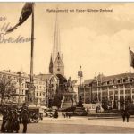 Hamburg - Rathausmarkt mit Kaiser Wilhelm denkmal