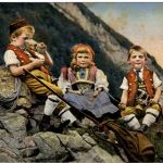 Rast - Kinder in Tracht