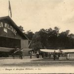 Vittel - Hangar et Aeroplane Militaire