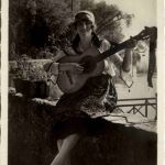 Grotto Helvetia - Suonatrice de Chitarra