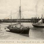 Trouville - Deauville - Barques chargeant