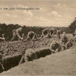 Infanterie hebt einen Schützengraben aus