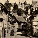 Stolberg/Harz . Thomas-Müntzer-Gasse mit Blick auf das Schloss jetzt FDGB-Erholungsheim Comenius